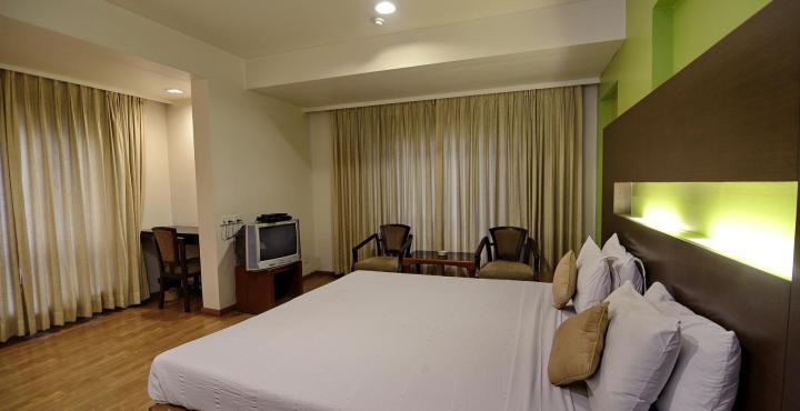 The President Hotel Shivajinagar Pune Exterior foto