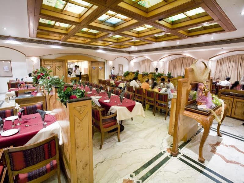 The President Hotel Shivajinagar Pune Exterior foto