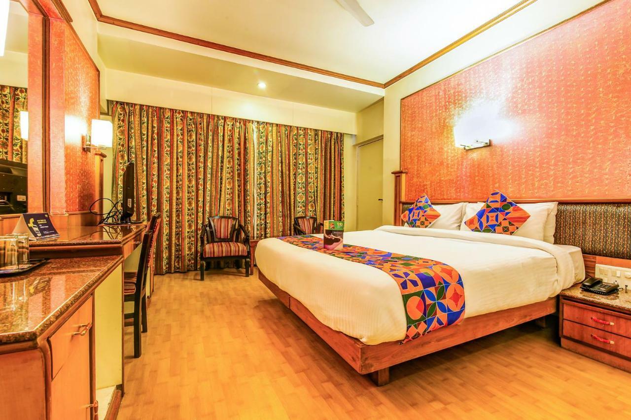 The President Hotel Shivajinagar Pune Exterior foto