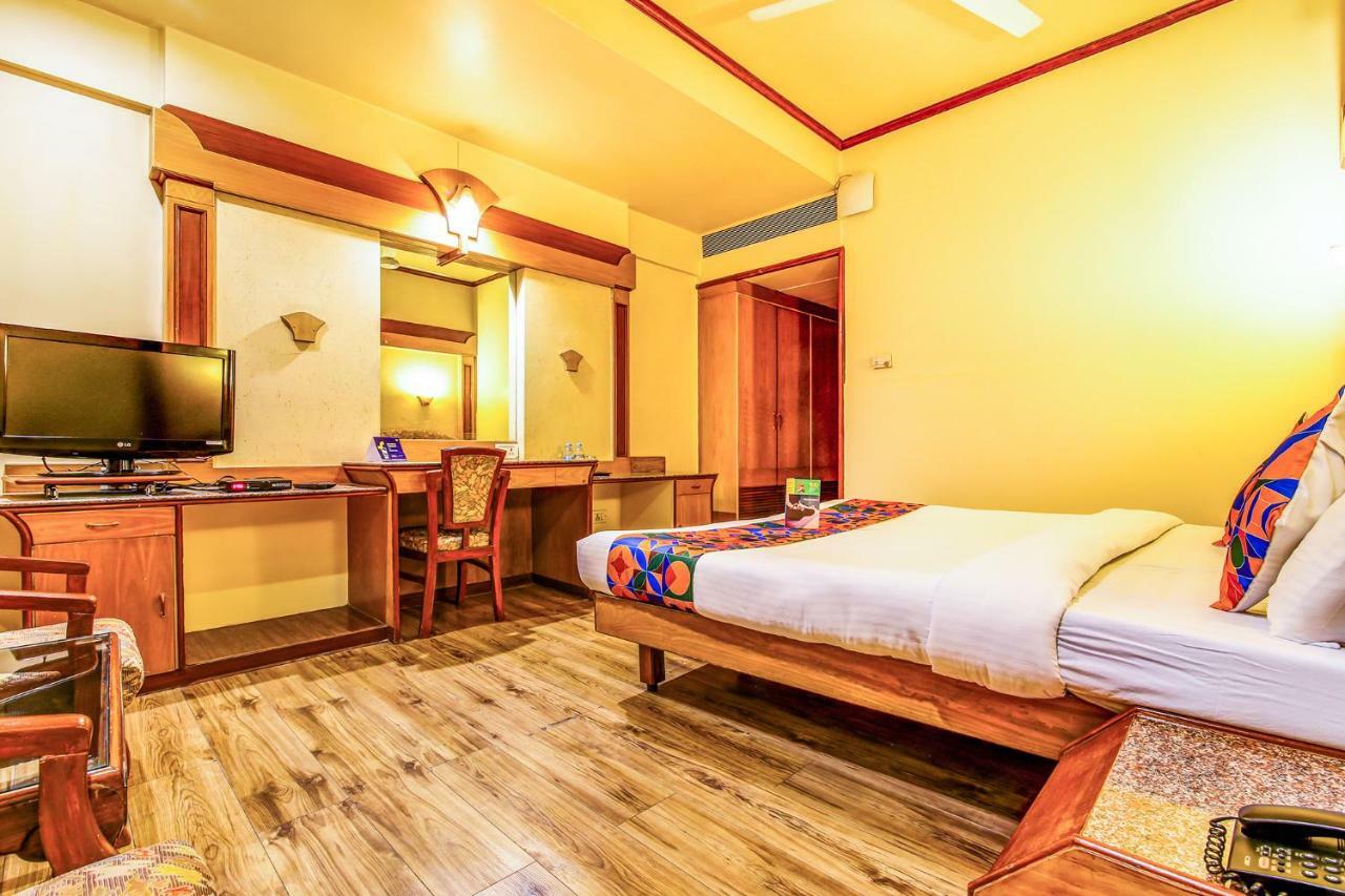 The President Hotel Shivajinagar Pune Exterior foto