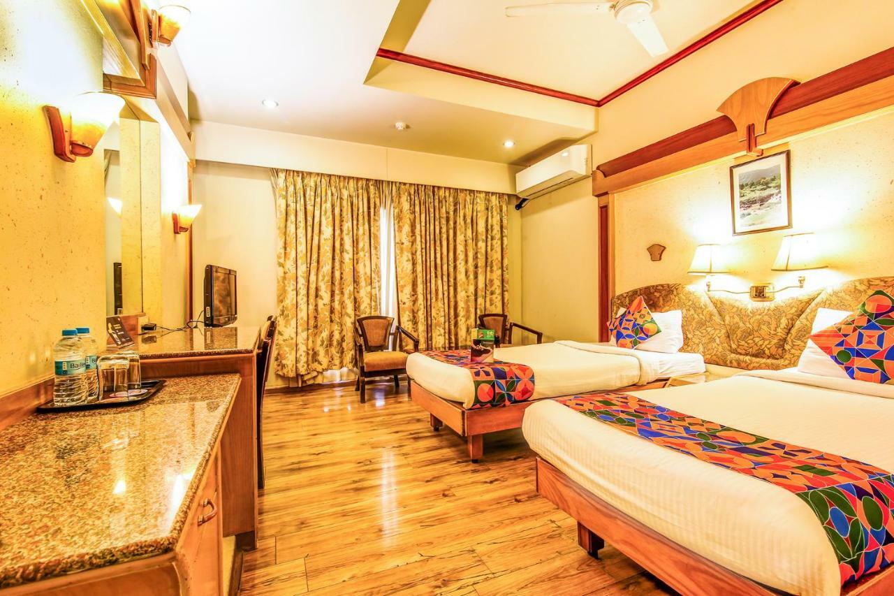 The President Hotel Shivajinagar Pune Exterior foto
